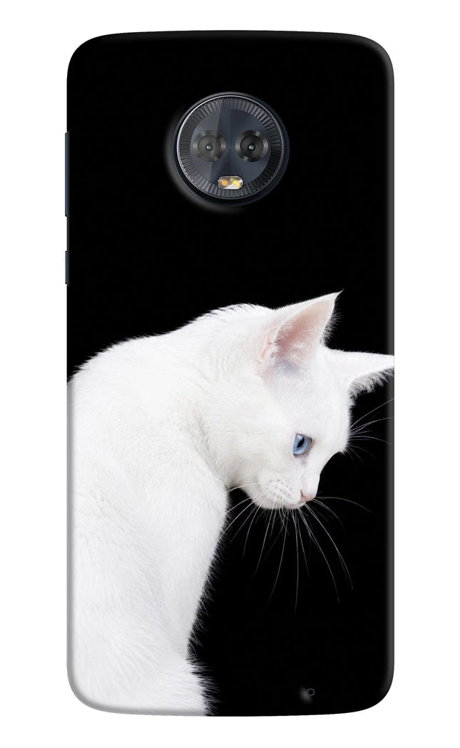 Snow Gaze Moto G6 Hard Case Back Cover by Casekaro