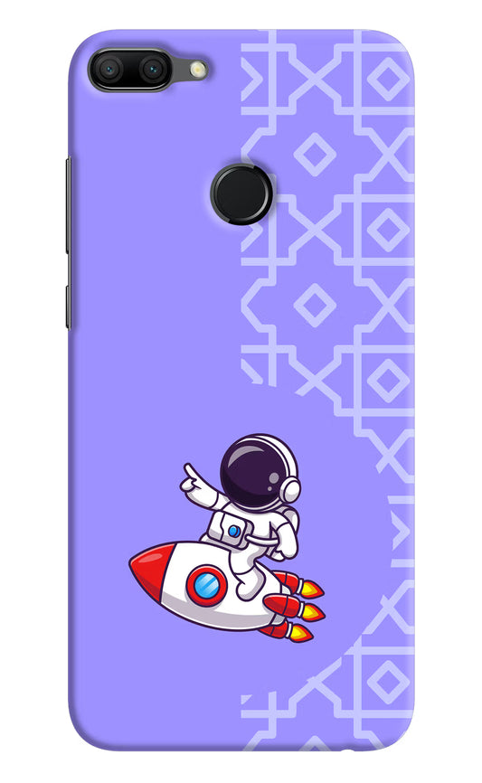 Cute Astronaut Honor 9N Hard Case Back Cover by Casekaro