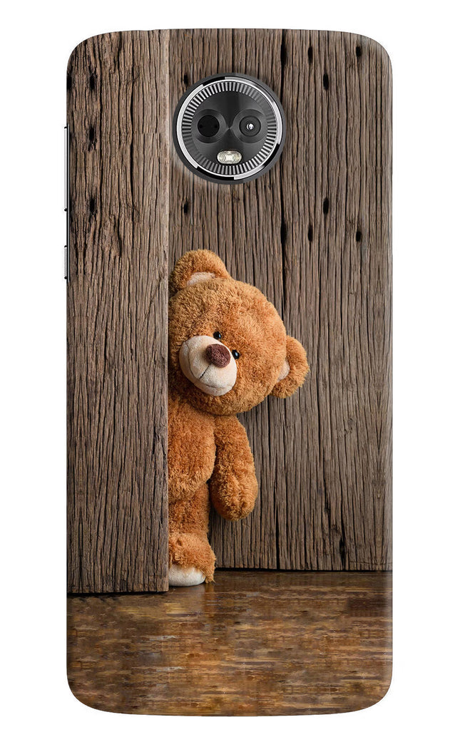 Teddy Wooden Moto E5 Plus Hard Case Back Cover by Casekaro