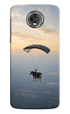 Skydiving Cow Moto E5 Plus Hard Case Back Cover by Casekaro