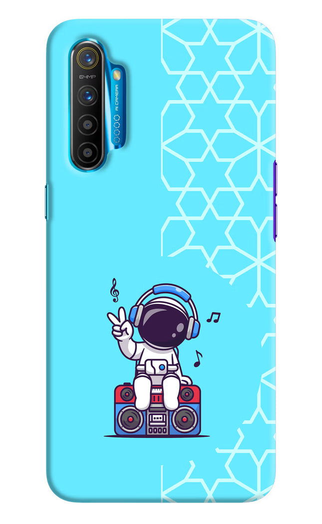 Cute Astronaut Chilling Realme XT/X2 Hard Case Back Cover by Casekaro