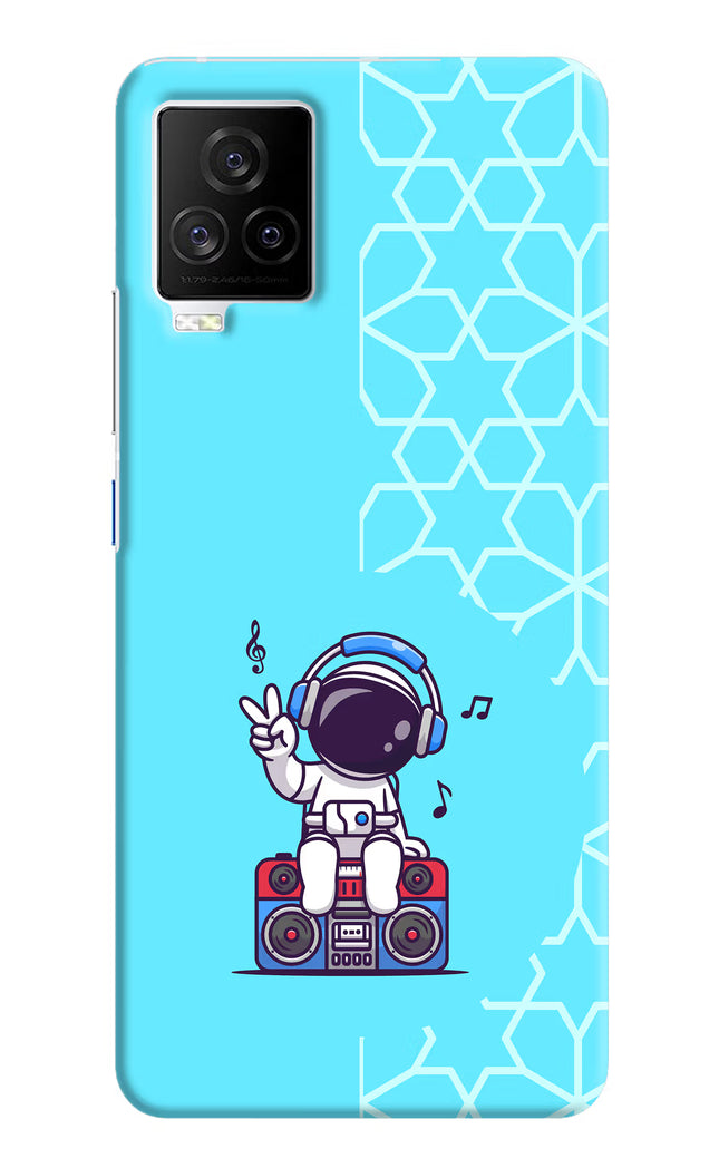 Cute Astronaut Chilling iQOO 7 Legend 5G Hard Case Back Cover by Casekaro