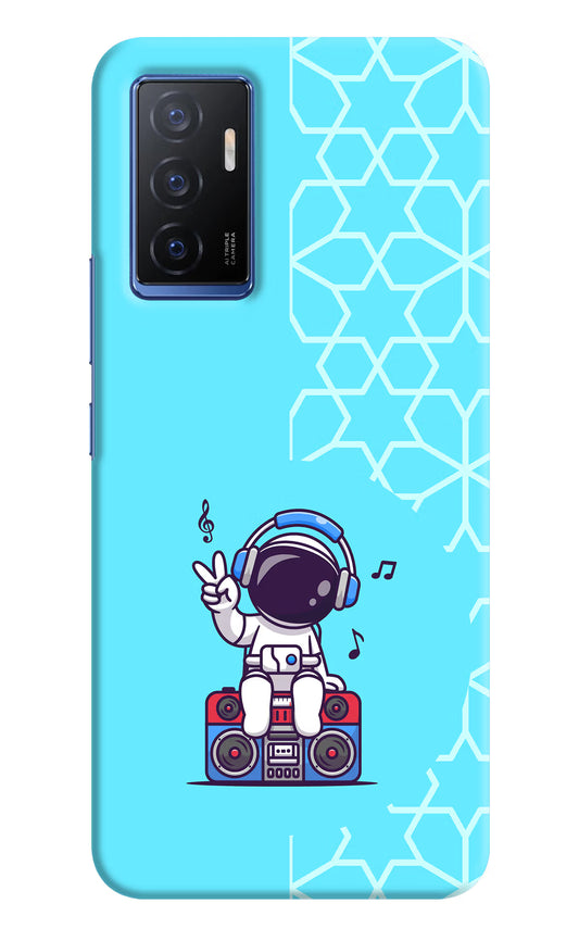 Cute Astronaut Chilling Vivo V23E 5G Hard Case Back Cover by Casekaro