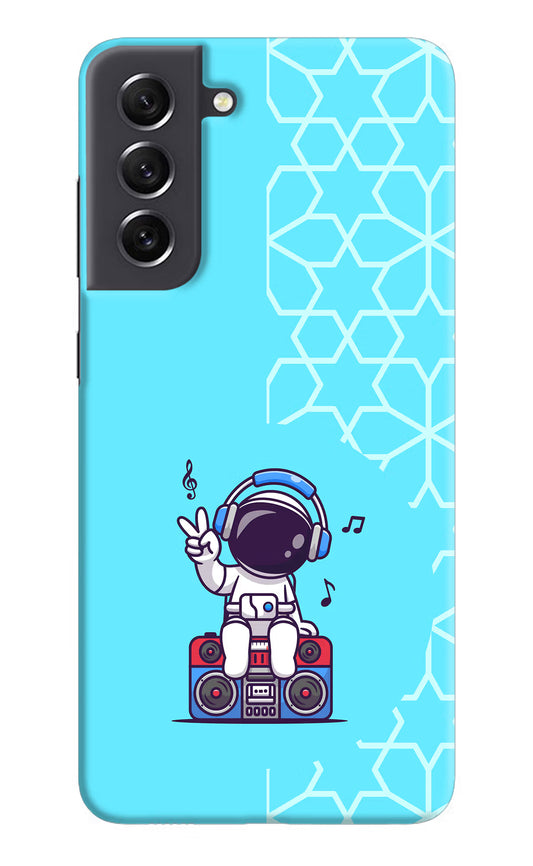 Cute Astronaut Chilling Samsung S21 FE 5G Hard Case Back Cover by Casekaro