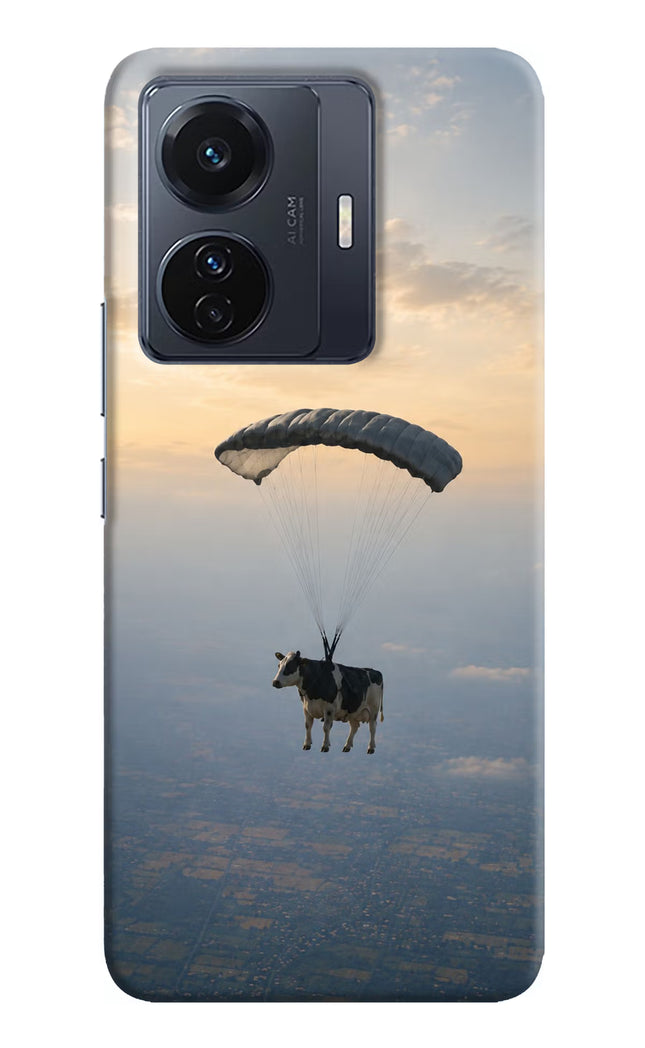 Skydiving Cow Vivo T1 Pro 5G Hard Case Back Cover by Casekaro