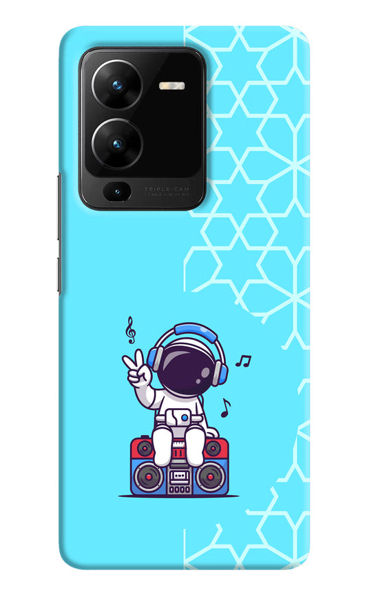 Cute Astronaut Chilling Vivo V25 Pro 5G Hard Case Back Cover by Casekaro