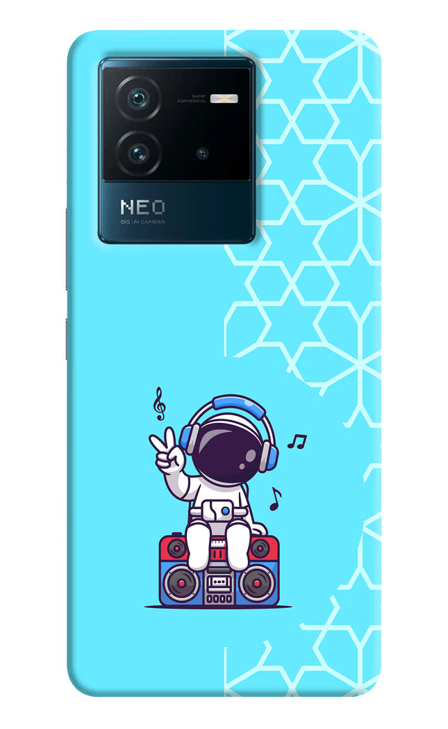 Cute Astronaut Chilling IQOO Neo 6 5G Hard Case Back Cover by Casekaro