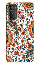 White Mayura Moto G82 5G Back Cover