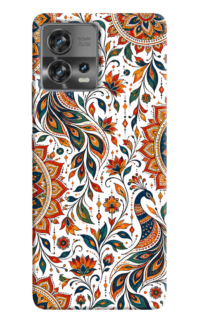 White Mayura Moto Edge 30 Fusion Hard Case Back Cover by Casekaro