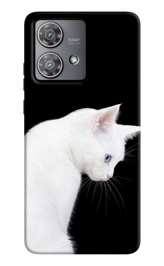 Snow Gaze Moto Edge 40 Neo Hard Case Back Cover by Casekaro