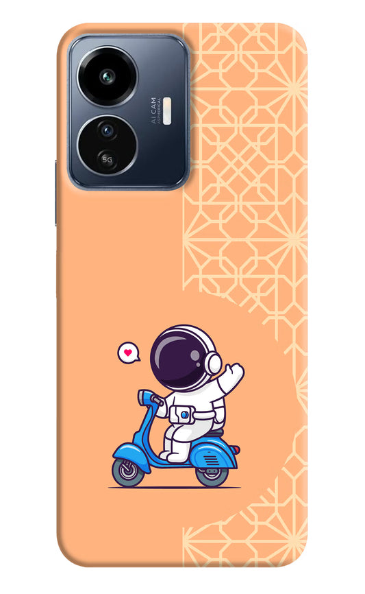 Cute Astronaut Riding IQOO Z6 Lite 5G Back Cover