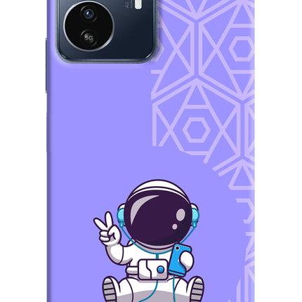 Cute Astronaut Chilling IQOO Z6 Lite 5G Back Cover