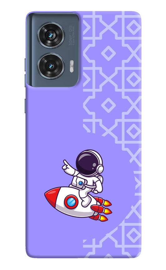 Cute Astronaut Moto Edge 50 Fusion Hard Case Back Cover by Casekaro