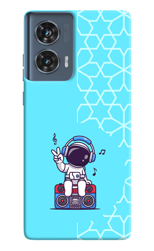Cute Astronaut Chilling Moto Edge 50 Fusion Hard Case Back Cover by Casekaro