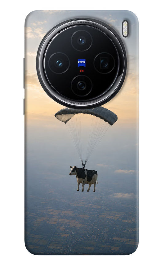 Skydiving Cow Vivo X200 5G Hard Case Back Cover by Casekaro