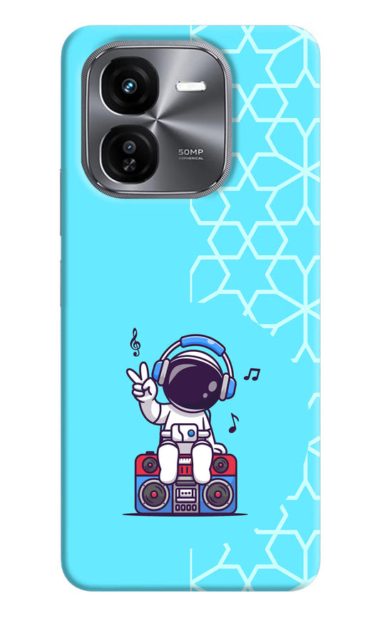 Cute Astronaut Chilling iQOO Z9X Hard Case Back Cover by Casekaro