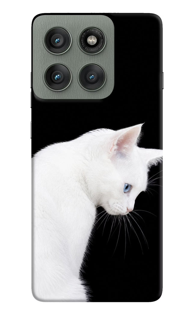 Snow Gaze Moto Edge 60 Pro Hard Case Back Cover by Casekaro