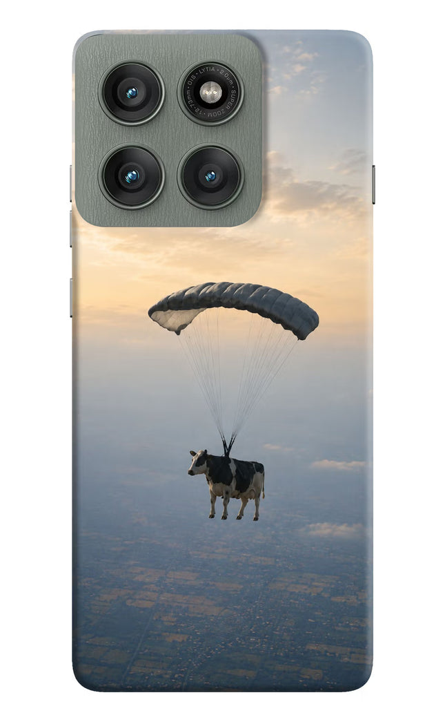 Skydiving Cow Moto Edge 60 Pro Hard Case Back Cover by Casekaro