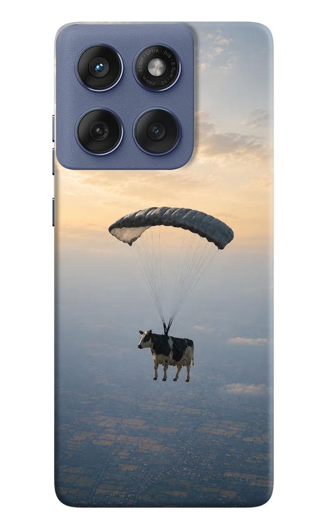 Skydiving Cow Moto Edge 60 Fusion Hard Case Back Cover by Casekaro