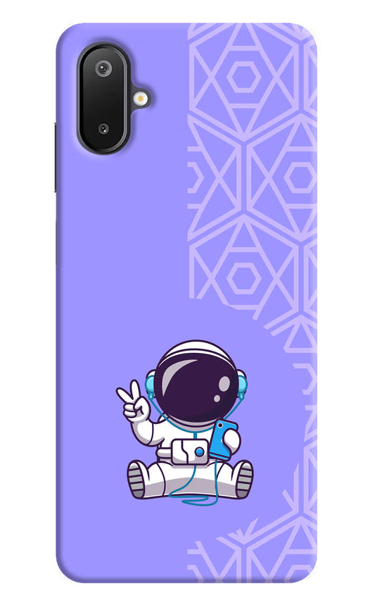 Cute Astronaut Chilling Samsung M06 5G Back Cover