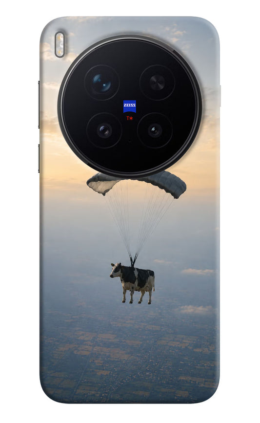 Skydiving Cow Vivo X300 Pro Hard Case Back Cover by Casekaro