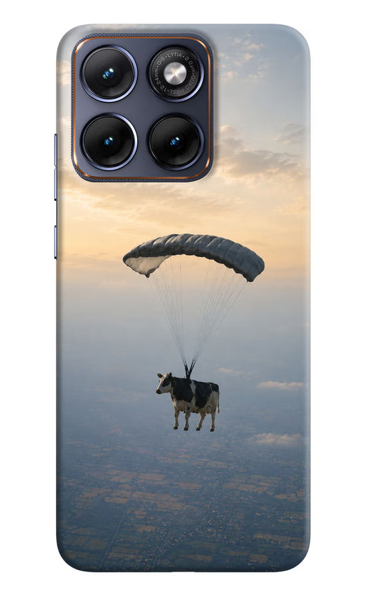 Skydiving Cow Moto Edge 70 Fusion Hard Case Back Cover by Casekaro