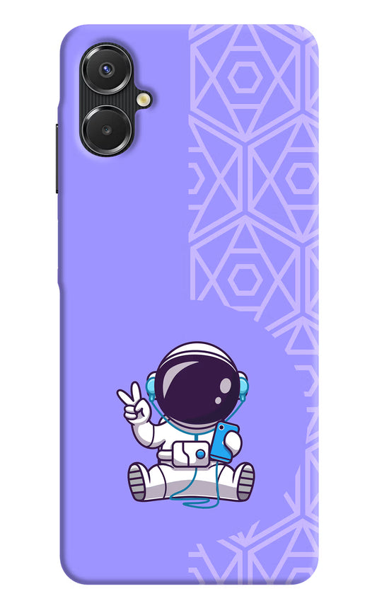Cute Astronaut Chilling Samsung A06 5G Back Cover