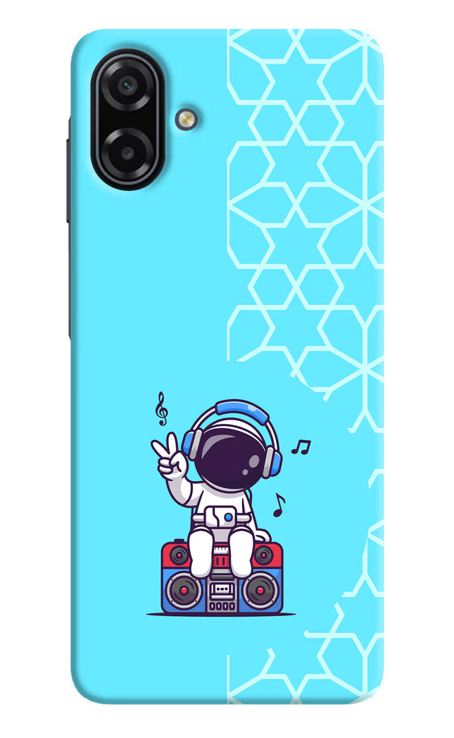 Cute Astronaut Chilling Samsung A07 5G Back Cover