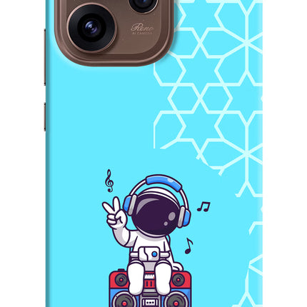 Cute Astronaut Chilling Oppo Reno15 Pro 5G Hard Case Back Cover by Casekaro