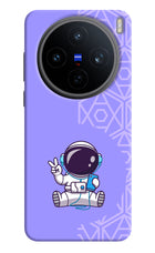 Cute Astronaut Chilling Vivo X200T Back Cover