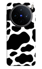 Cow Spots Vivo X200T Back Cover