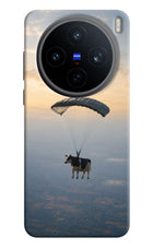 Skydiving Cow Vivo X200T Back Cover