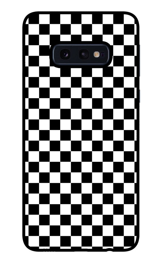 Chess Board Samsung S10E Glass Case