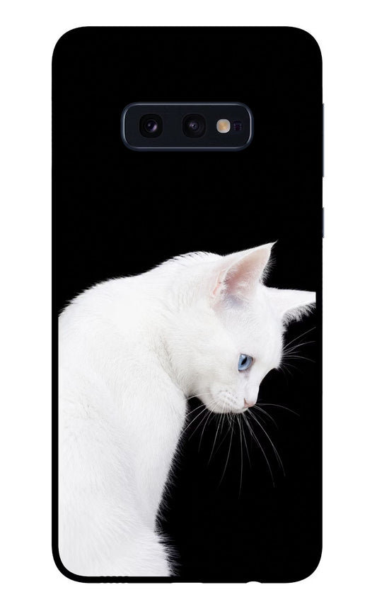 Snow Gaze Samsung S10E Glass Case