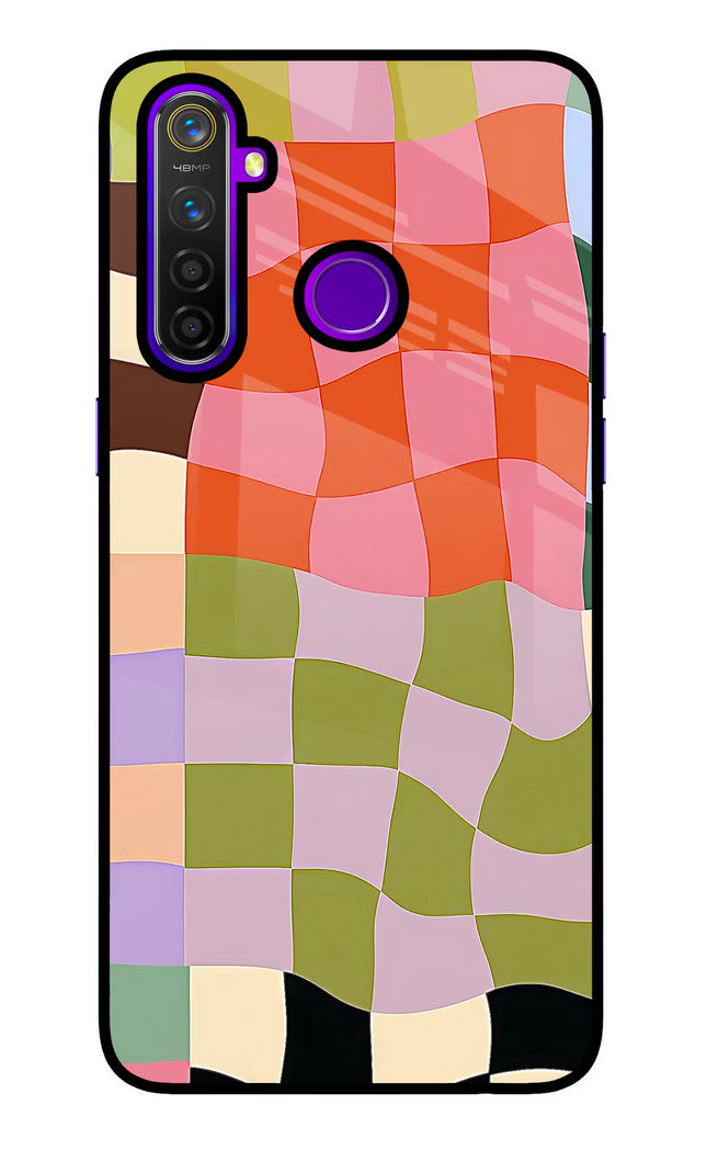 Wavy Grid Realme 5 Pro Glass Case