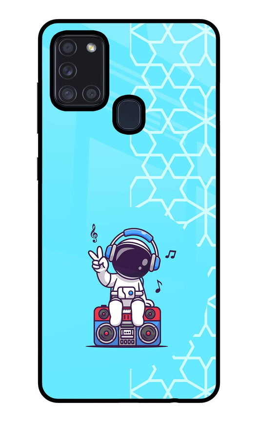 Cute Astronaut Chilling Samsung A21s Glass Case