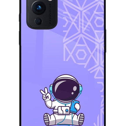 Cute Astronaut Chilling Oneplus 9 Glass Case