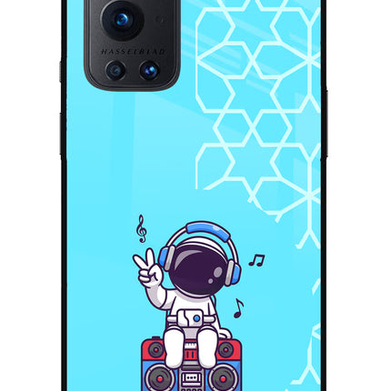 Cute Astronaut Chilling Oneplus 9 Pro Glass Case