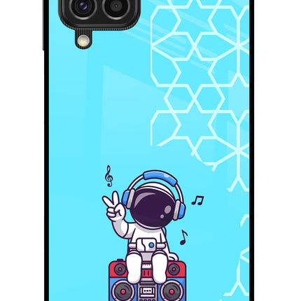 Cute Astronaut Chilling Samsung F62 Glass Case