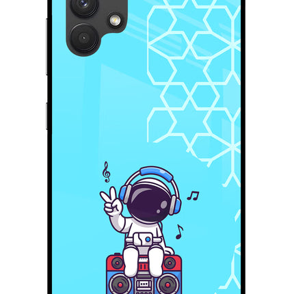 Cute Astronaut Chilling Samsung A32 4G Glass Case