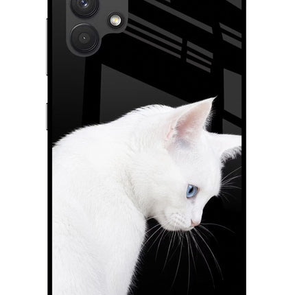 Snow Gaze Samsung A32 4G Glass Case