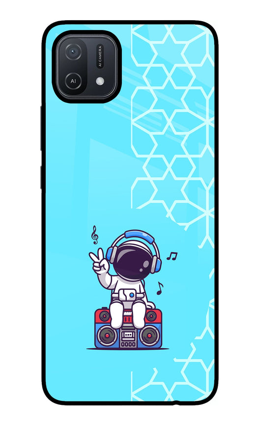 Cute Astronaut Chilling Oppo A16 Glass Case
