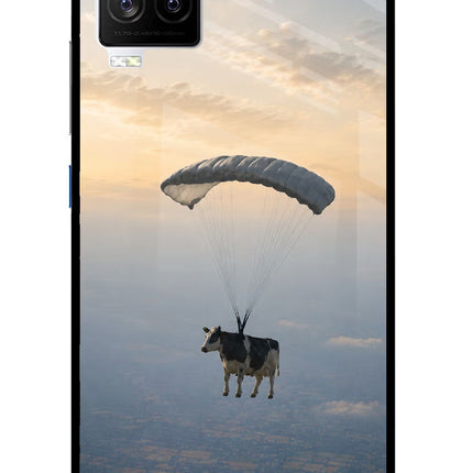 Skydiving Cow iQOO 7 Legend 5G Glass Case