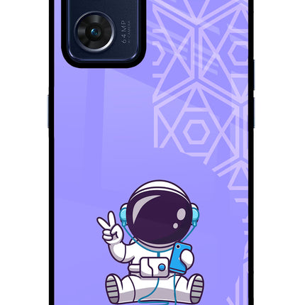 Cute Astronaut Chilling Oppo Reno7 5G Glass Case