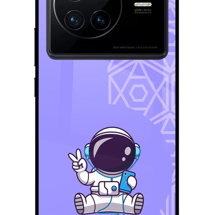 Cute Astronaut Chilling Vivo X80 Glass Case