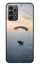 Skydiving Cow Samsung A23 Glass Case