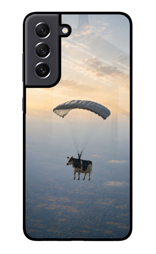 Skydiving Cow Samsung S21 FE 5G Glass Case