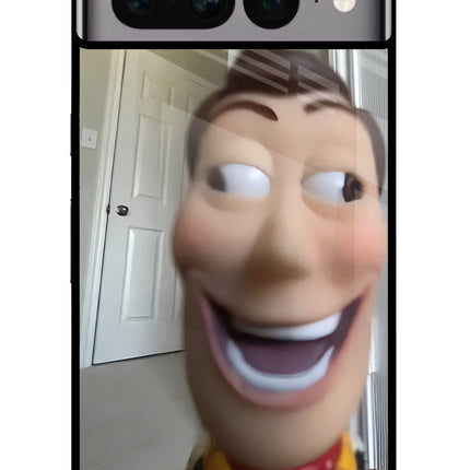 Side Eye Woody Google Pixel 7 Pro Glass Case