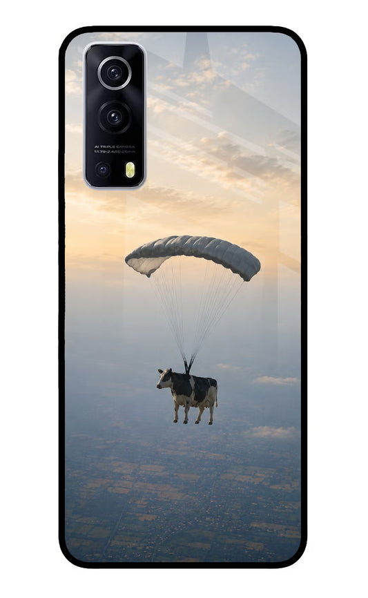 Skydiving Cow iQOO Z3 5G Glass Case