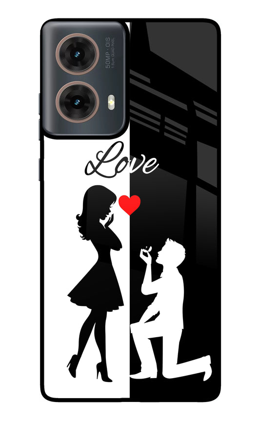 Love Propose Black And White Motorola G85 Glass Case